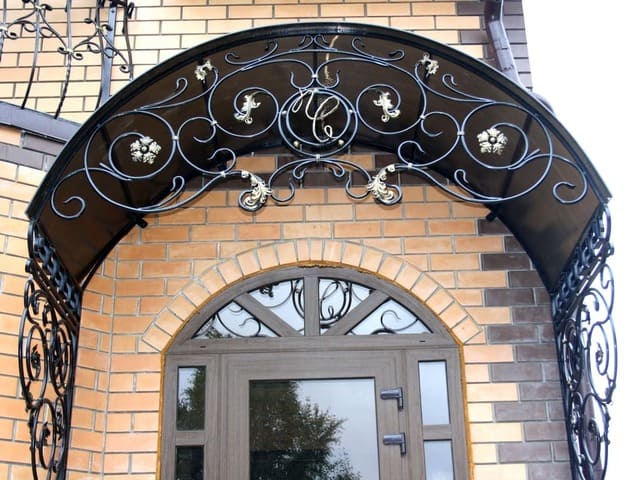кованые и сварные козырьки Щелково